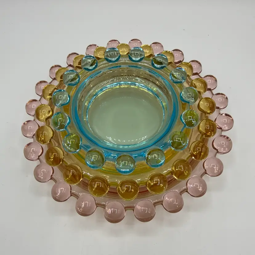 Imperial Glass Candlewick Set Of 3 Spring Color Nesting Ashtrays