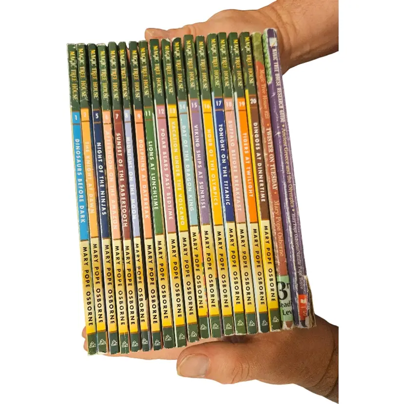 19 Pc. Lot of Magic Tree House books 1-2, 5-9, 11-20, 23 Mary Pope Osborne
