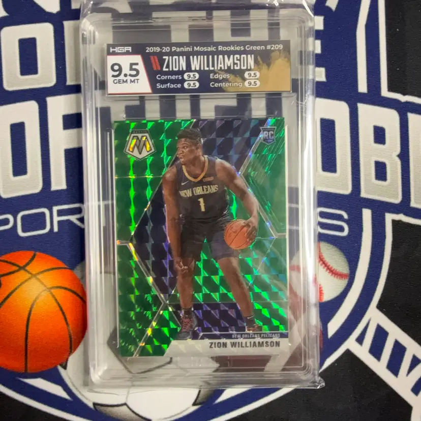 2019-20 Panini Mosaic Green Prizm Zion Williamson RC HGA 9.5