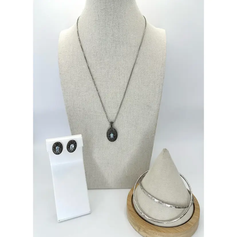 #66 Light Blue Filagree Necklace & Earrings - Silver-tone Bangles