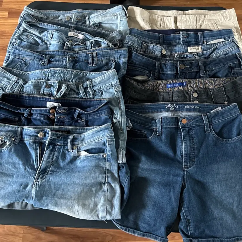 Lot of 13 Size 12 womens jean shorts mix brands