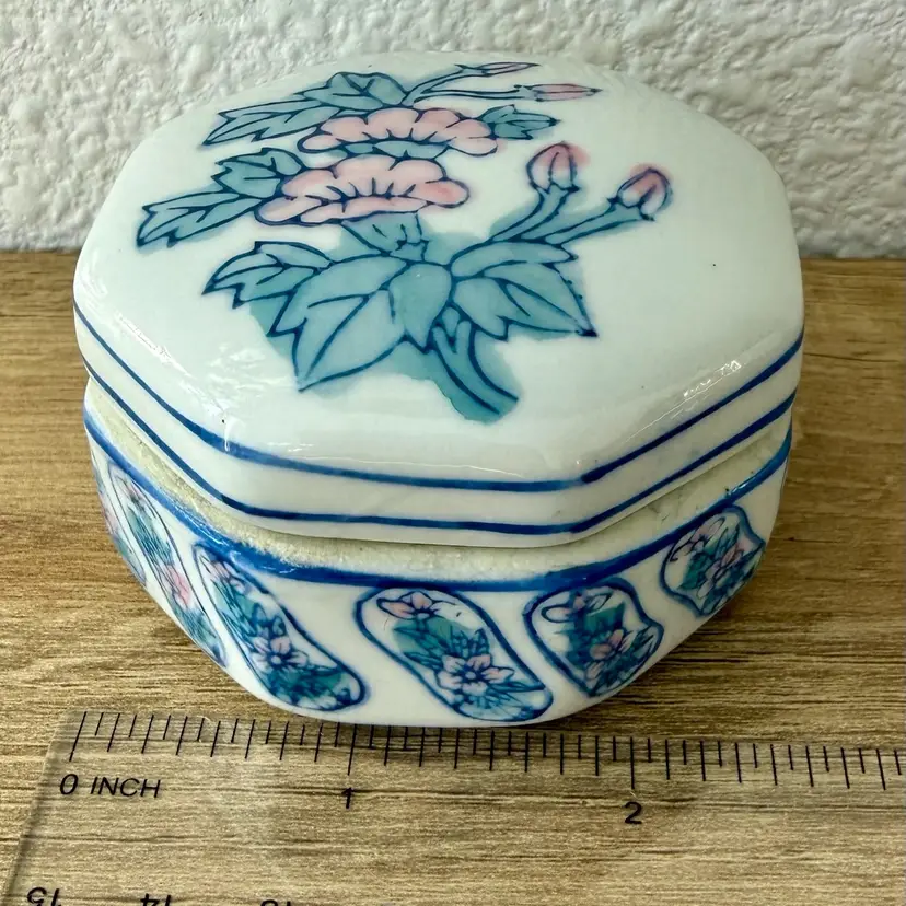 Asian Ceramic Small Trinket Box Floral Design Vintage