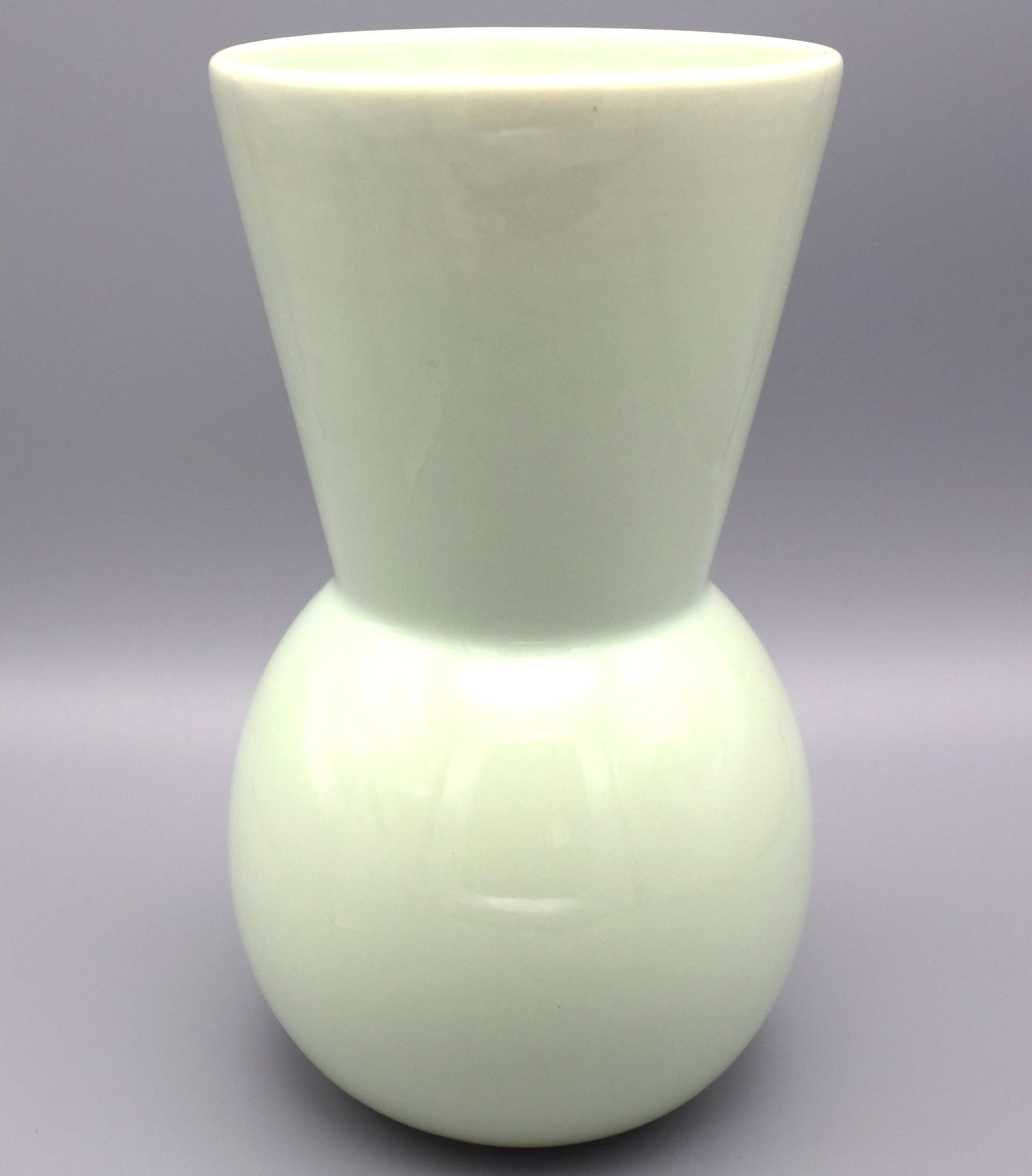 Image 2 of 8