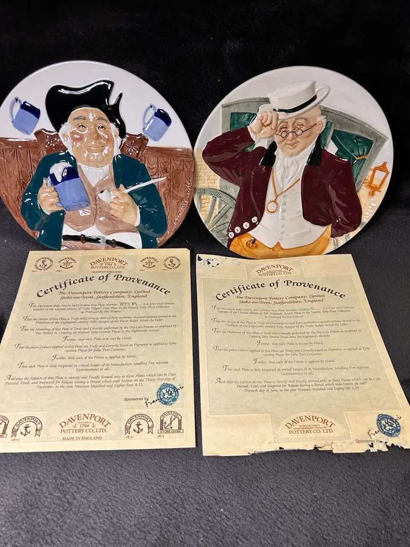 2 Vintage Davenport Pottery Mr. Pickwick & Toby Fillpot Plates W/Certificates