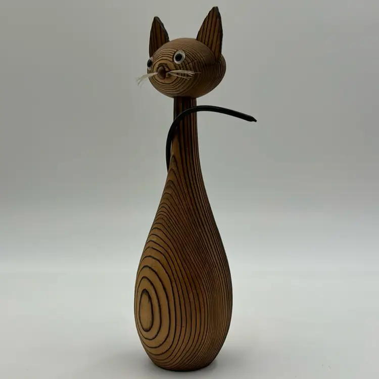 #01 Vintage MCM Cryptomeria Japonica Wood Cat Figurine Maid In Japan