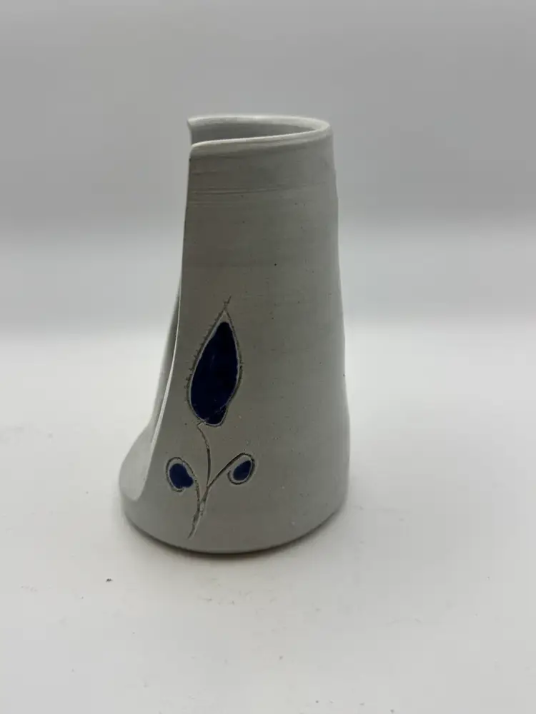 Williamsburg Pottery Salt Glazed Wall Sconce Candle Holder 7”