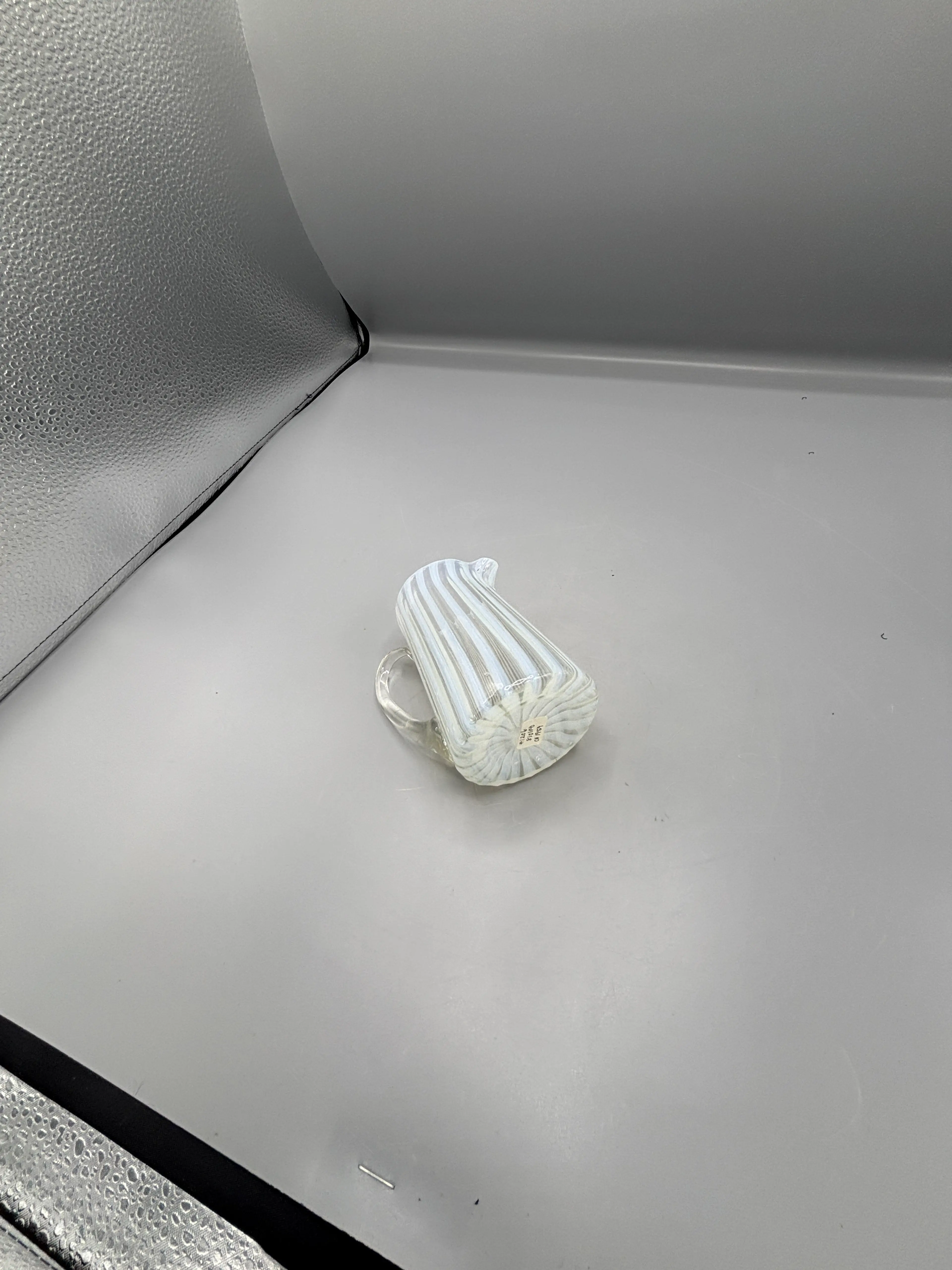 Image 4 of 4