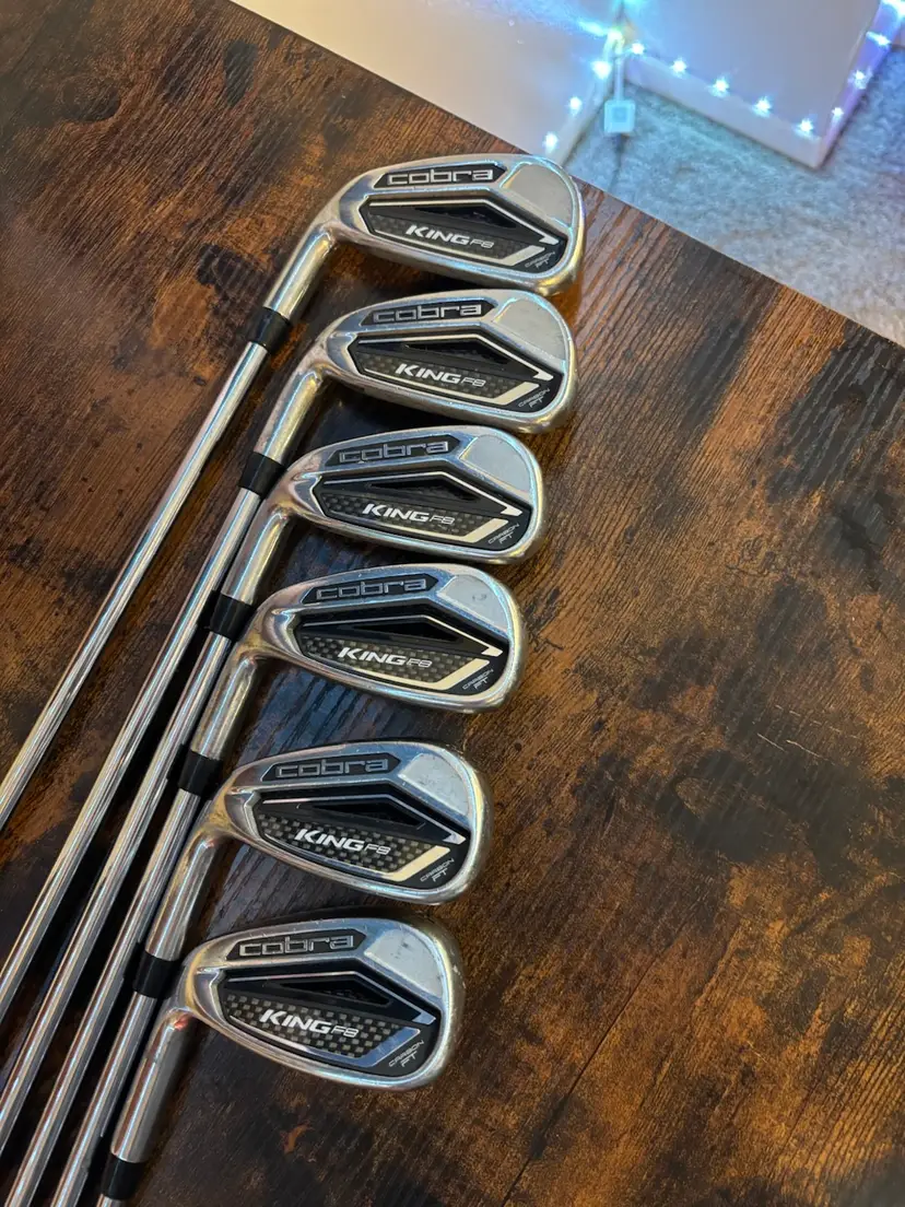 Cobra F8 Iron Set 5-Pw Regular Flex Xp 90 Steel Left Handed Cobra Connent Grips