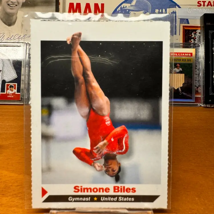 SIMONE BILES Rookie 2014 SPORTS ILLUSTRATED FOR KIDS 1ST LICENSE RC SI FOR KIDS 