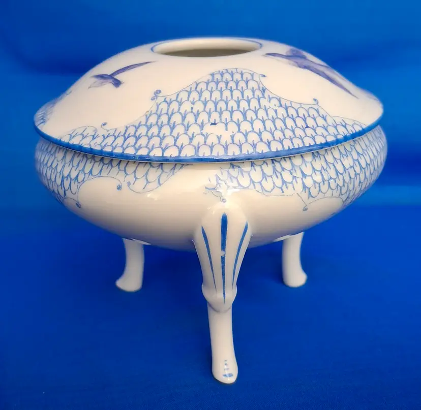 Vintage Royal Rudolstadt Prussia Footed Vanity Hair Receiver