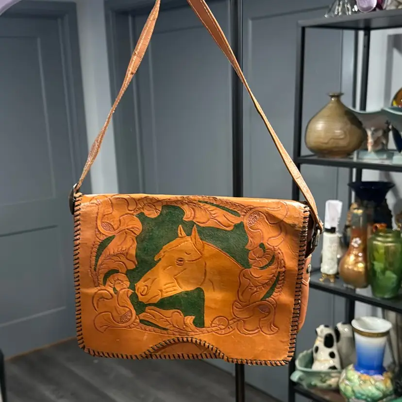 Handbag tooled Leather Horse w Stitching