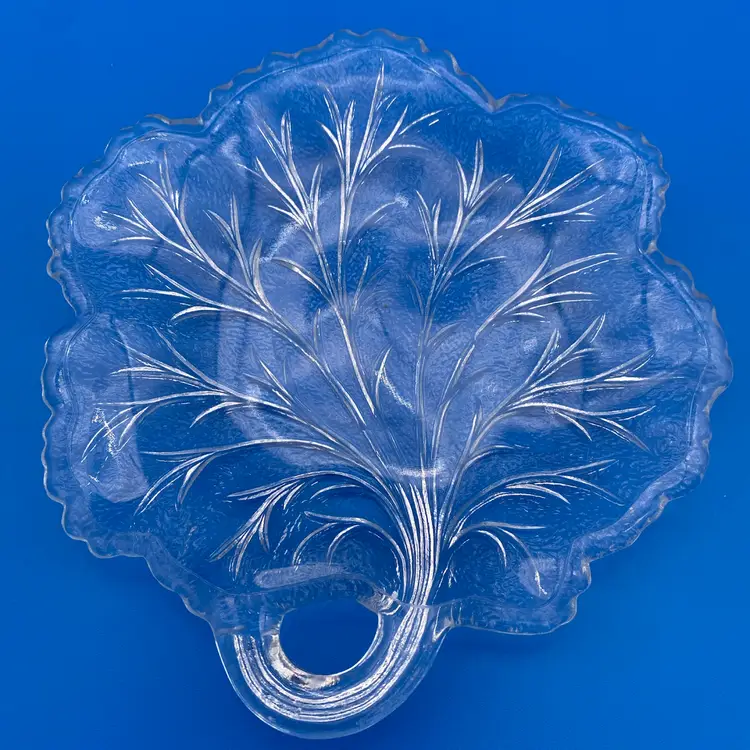 Indiana Glass Pebble Leaf Pattern Clear Tidbit Appetizer Plate Set of Four