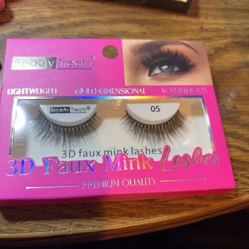 Beauty Treats, 3-D FAUXMINK Lashes, Premium Quality, Lightweight, Multidimensional, Voluminous
