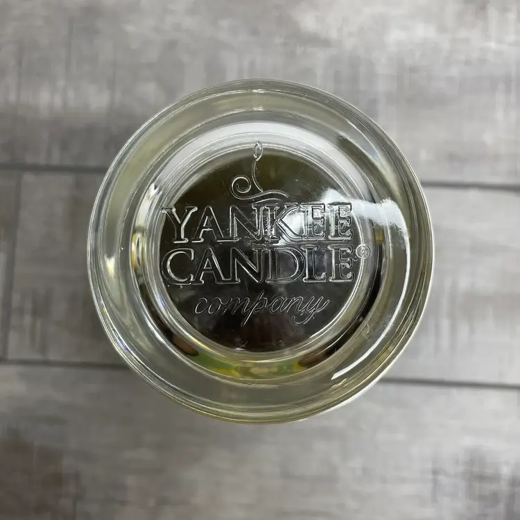 NIB YANKEE CANDLE Holiday Bayberry Large Jar Housewarmer 22oz Black Band Unused