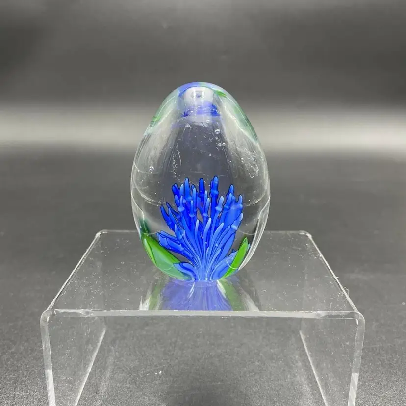 Art Glass Egg Shaped Paperweight Blue Flower
