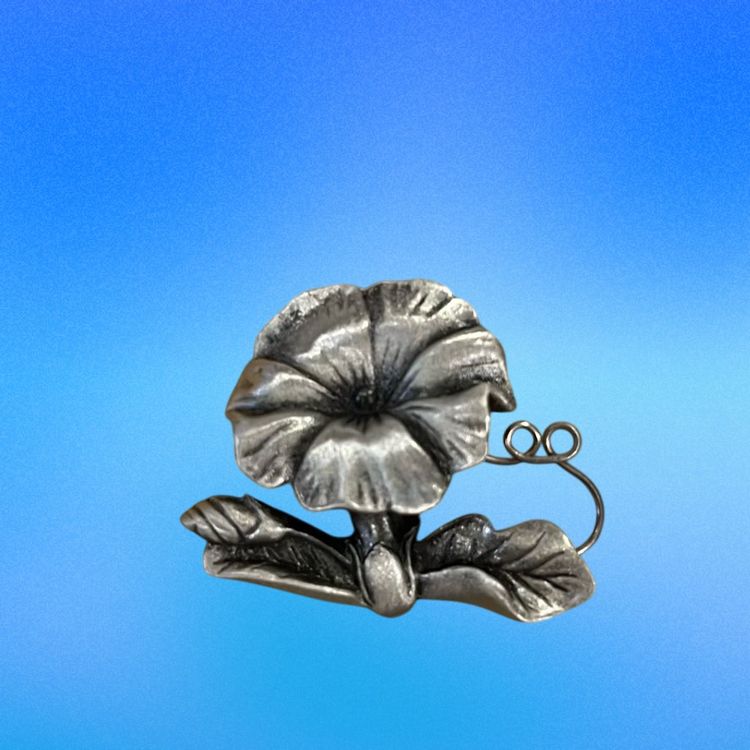 28. Vintage Jewelry Brooch Beautiful Flower Silver Tone