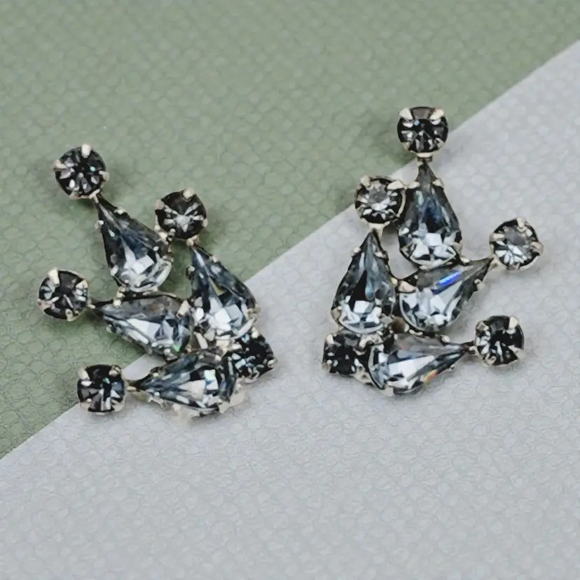Vtg Weiss Light Blue Rhinestones Silver Tone Clip On Earrings Hollywood Regency