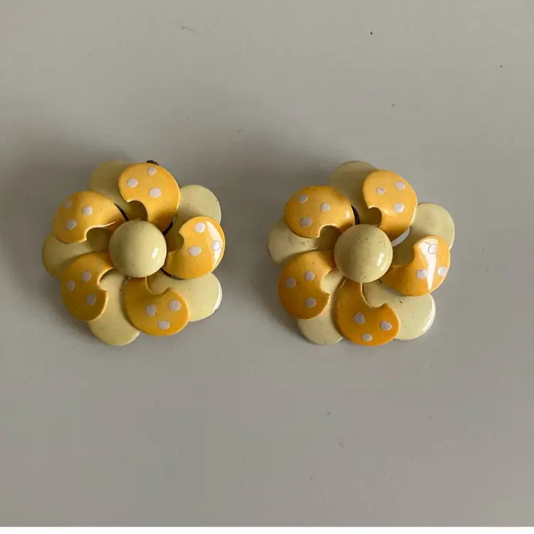 1960’s Yellow Polka Dot Flower Power Enameled Clip On Earrings