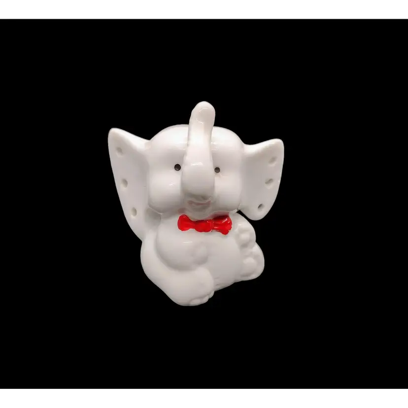 Porcelain Elephant Earring Holder Vintage White Kitsch Figurine Decor Figurine
