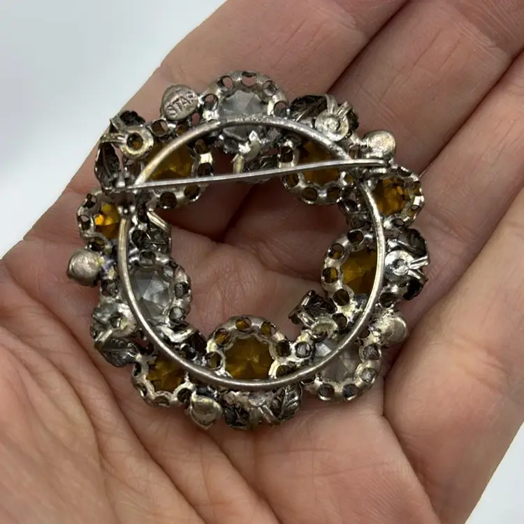 Vtg Star Blue Austrian Crystal Wreath Brooch 1.75”