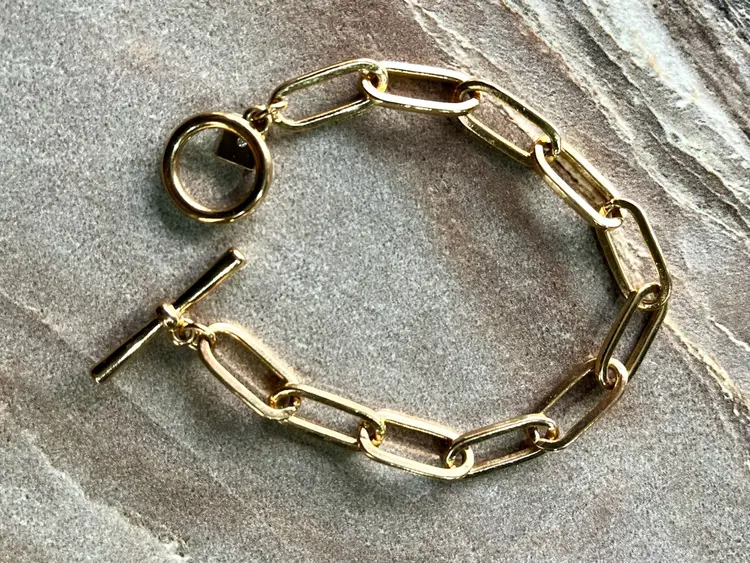 Oval Link Gold Tone Toggle Bracelet up to 6 1/2 inch Unisex Man Woman Teen Child