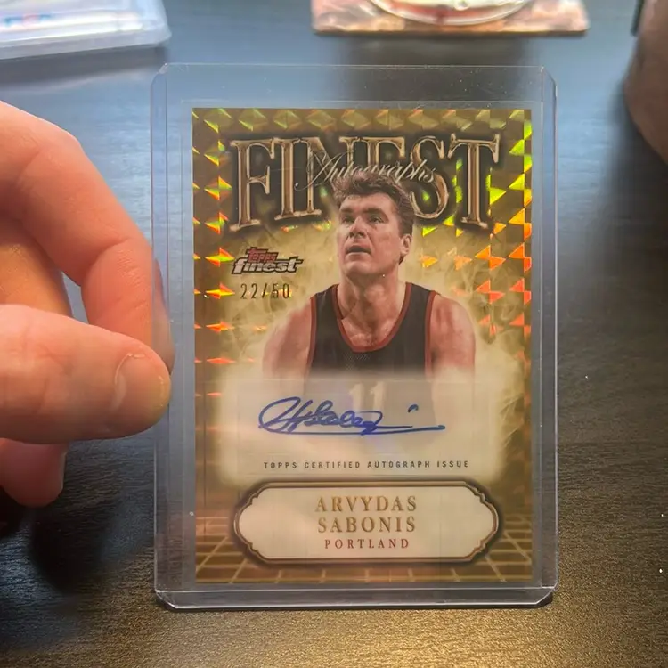 Arvydas Sabonis 2025 Topps Finest Legends Auto Gold /50