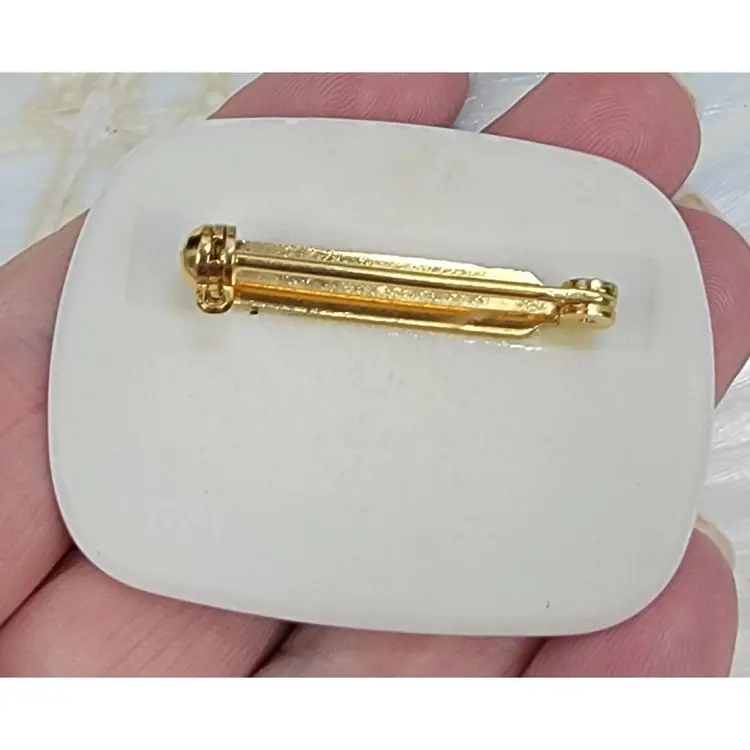 #45 Vintage Porcelain Transfer Brooch