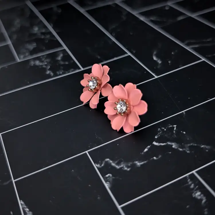 Vintage Stud Earrings Peachy Pink Flower with Gem Retro Floral