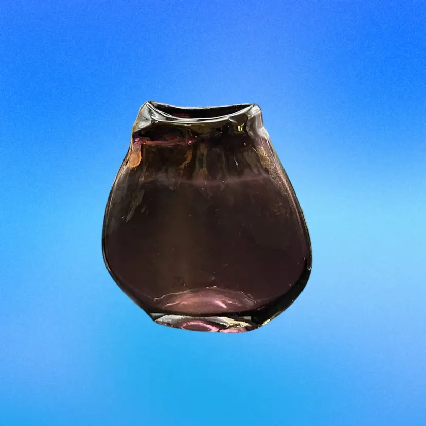 012 a vintage amethyst purple glass Vase