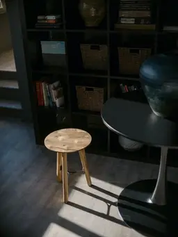 Thomas Sitting Stool