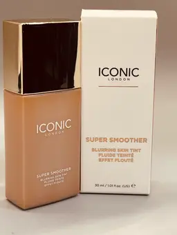 Iconic London ‘Super Smoother’ Blurring Tint - Warm Tan