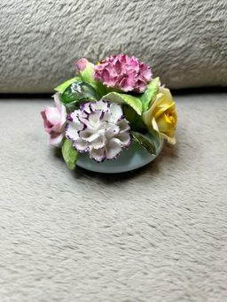 1970 VINTAGE ROYAL ADDERLEY FLORAL BONE CHINA MADE IN ENGLAND PORCELAIN FLOWERS