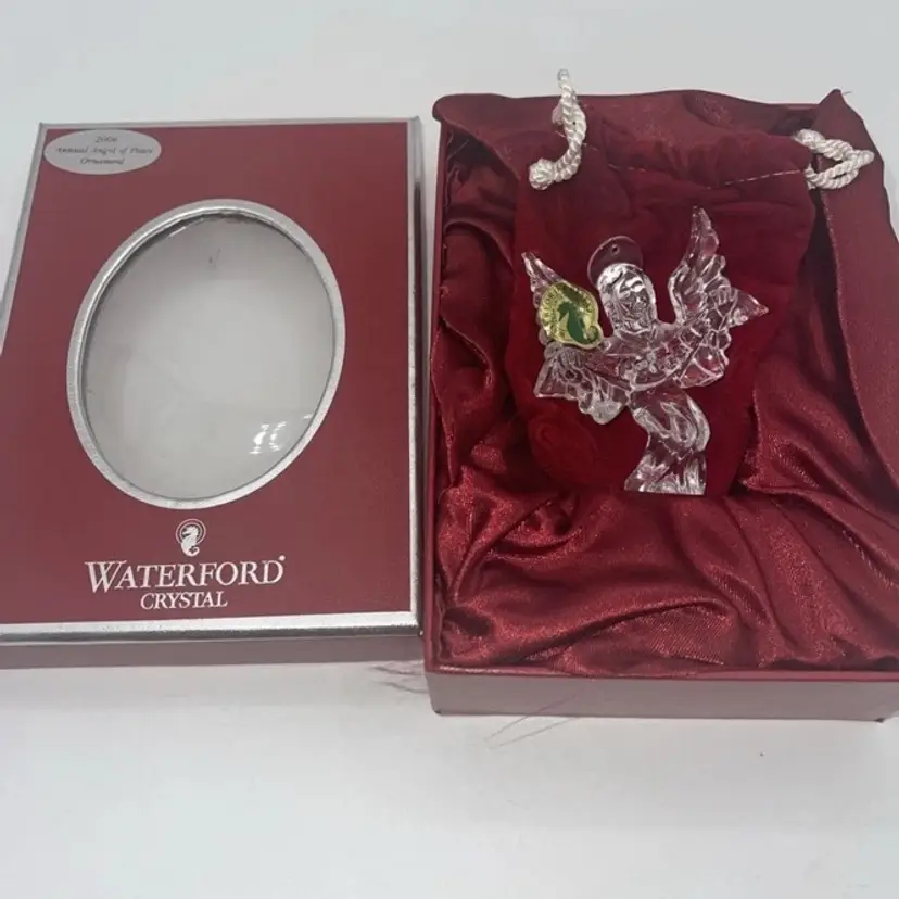 Waterford Crystal 2006 Annual Angel of Peace Glass Ornament 140013 In Box