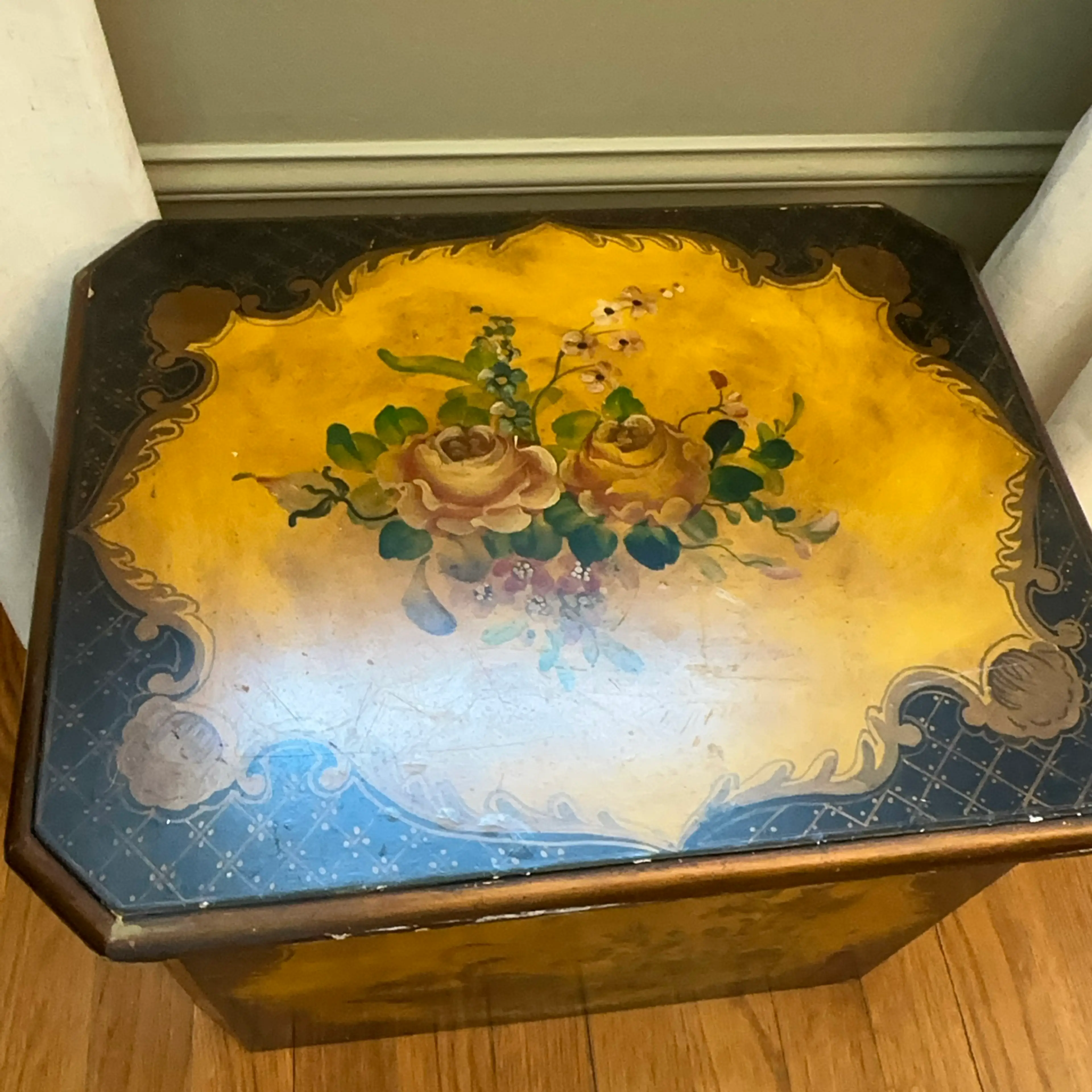 Image 2 of 7
