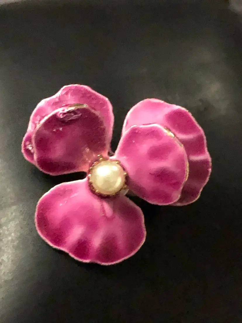 Vintage Accessocraft Small Pink Enamel Flower Pin with Pearl Center