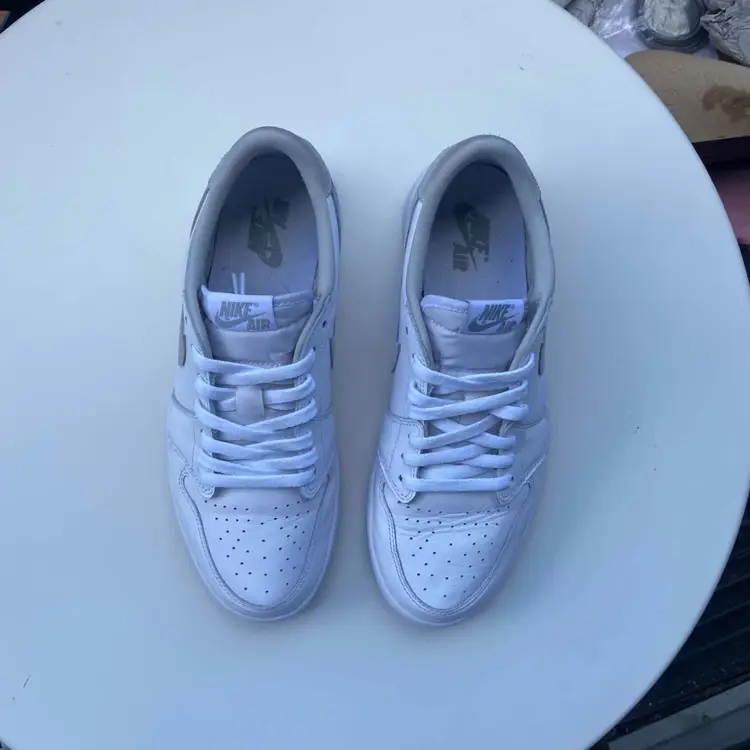 Jordan 1 Retro Low OG Neutral Gray 2021
