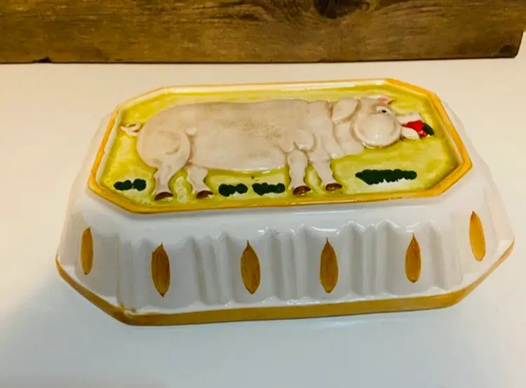 Vintage Ceramic Pig Jello Pudding Mold Wall Decor Farmhouse CottageCore Retro Country