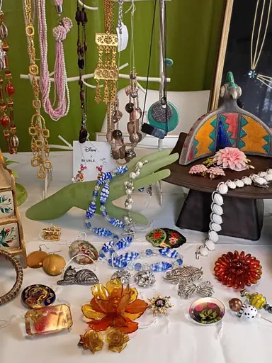 Vintage Jewelry -- lots of signatures, lots of sparkles