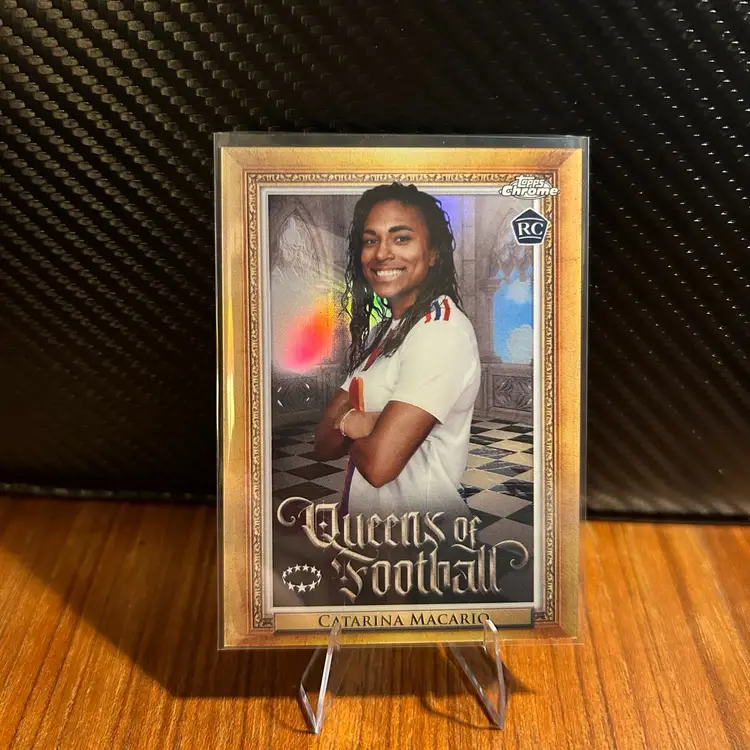 Catarina Macario 22/23 Topps Chrome UWCL Queens of Football Insert