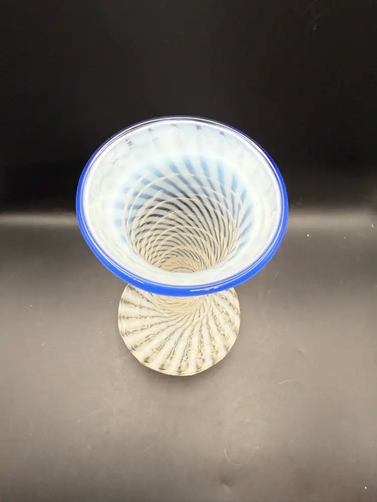 Fenton Blue Ridge Crest Swirled White Vase