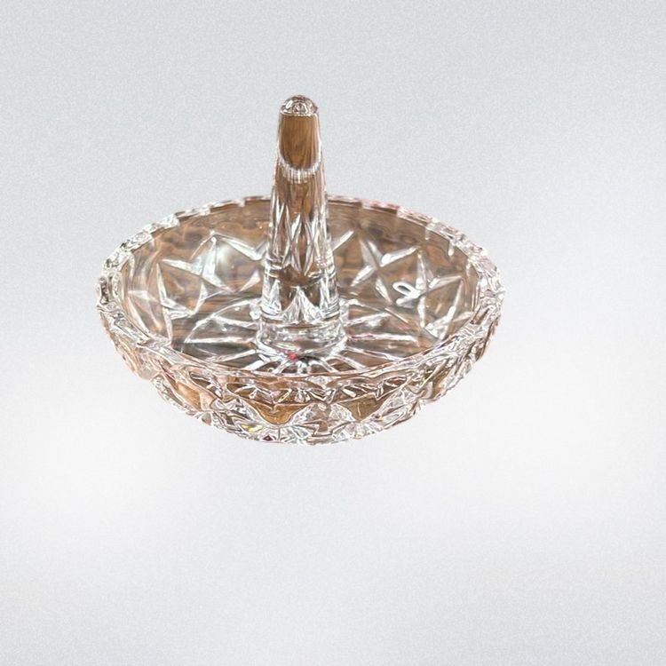 Clear Small Ring Holder