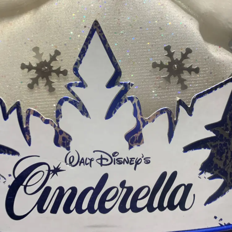 Walt Disney`s 1996 CINDERELLA Special Edition First in a Series NIB