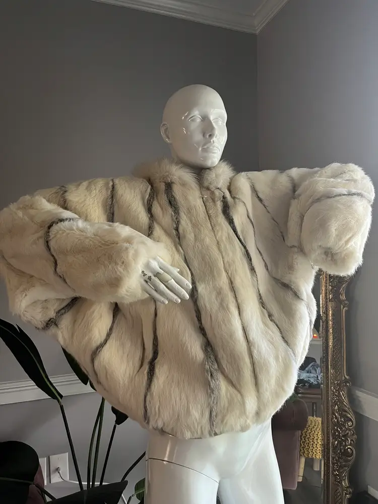 Cream Rabbit Fur Size 16