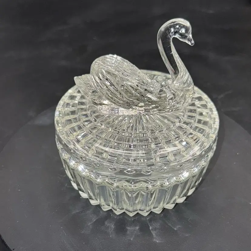 Vintage Jeanette Glass Swan Jewelry Box