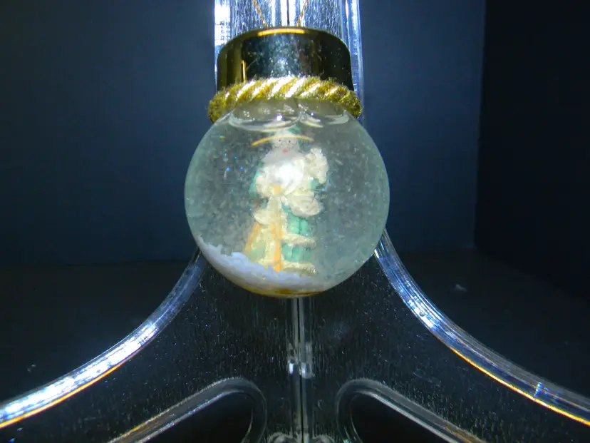 Santa Claus Mini Waterball/Snow globe Ornament 1991