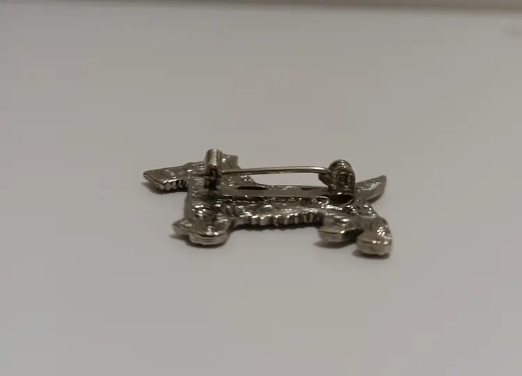 Adorable Scottie Dog Pin by 1928 Brand