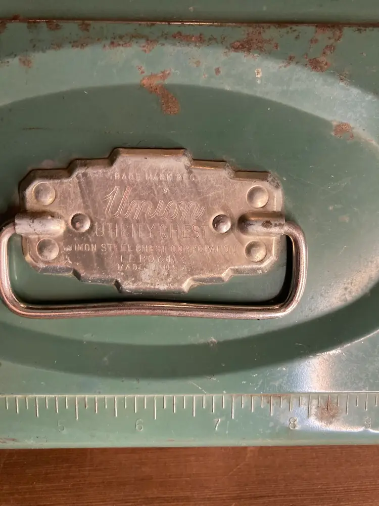 Vintage Union Utility/Tool/Fishing Green Metal Box