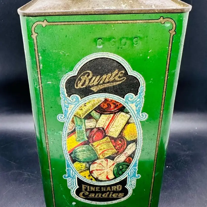 129. VTG Bunte Brothers Fine Hard Candies tin. Art Deco Style.  Likely from 1920s