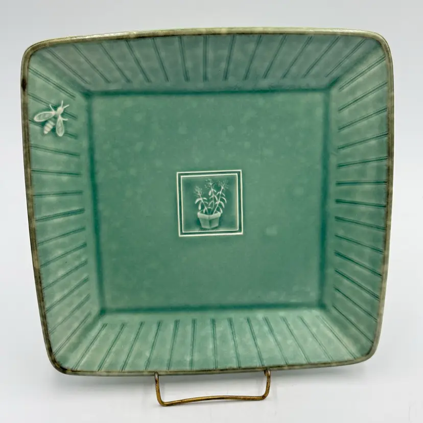 Naturewood Serenity Green Pfaltzgraff 8.75 In Pasta Buffet Dish Fluted Rim Bee And Potted Herb