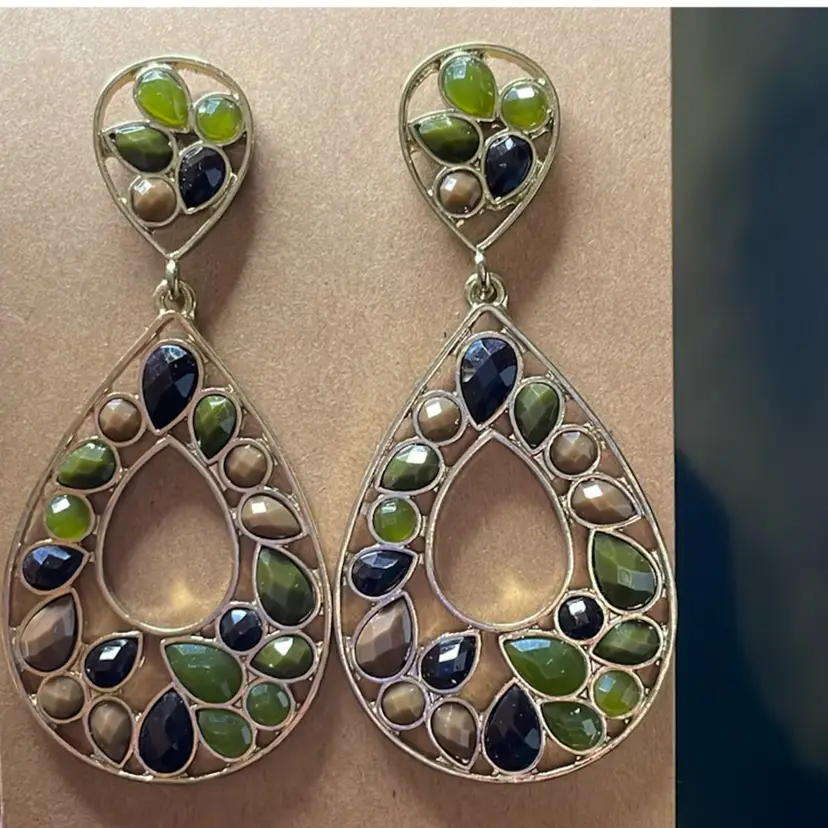Green Black Beige Earrings Pierced